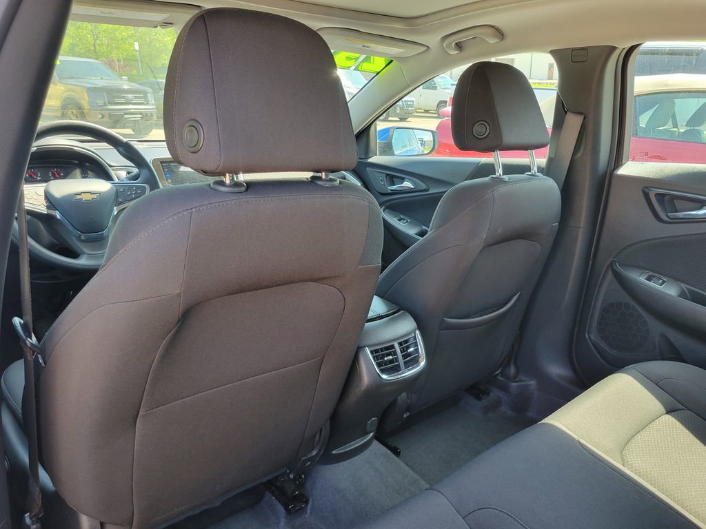 Used 2023 Chevrolet Malibu LT FWD image 36