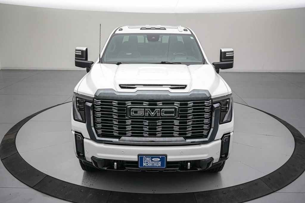 Used 2024 GMC Sierra 2500 Denali Ultimate AWD/4WD image 11