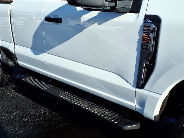 Certified 2023 Ford F350 XL w/ Snow Plow Prep Package image 22