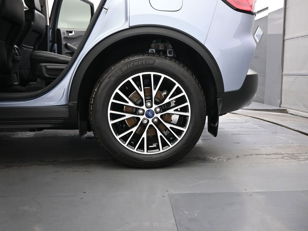 Certified 2022 Ford Escape SEL w/ Technology Package image 21