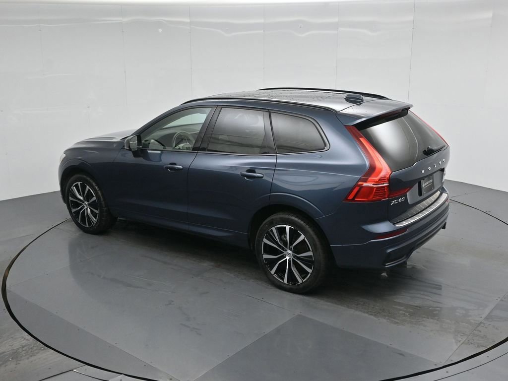 Used 2023 Volvo XC60 B5 Plus image 20