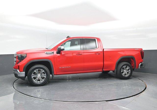 Used 2023 GMC Sierra 1500 SLE AWD/4WD image 4