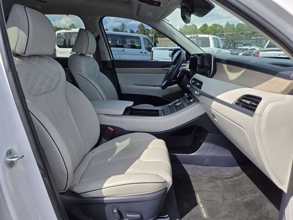 Used 2022 Hyundai Palisade Limited FWD image 20