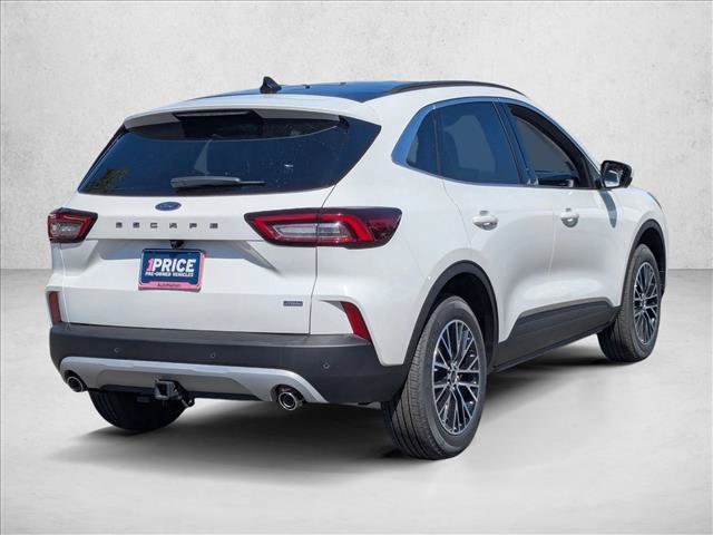 Certified 2025 Ford Escape SE w/ PHEV Premium Package FWD image 5