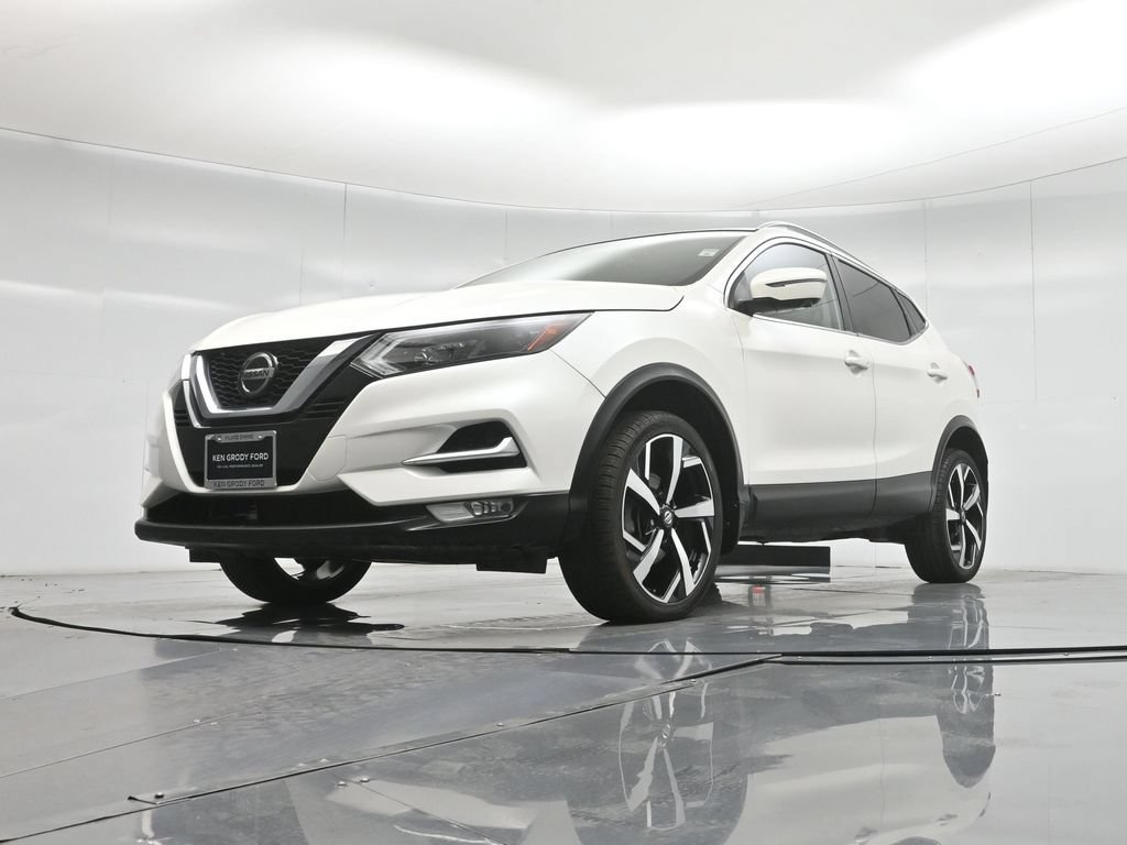 Used 2020 Nissan Rogue Sport SL w/ Premium Package FWD image 47