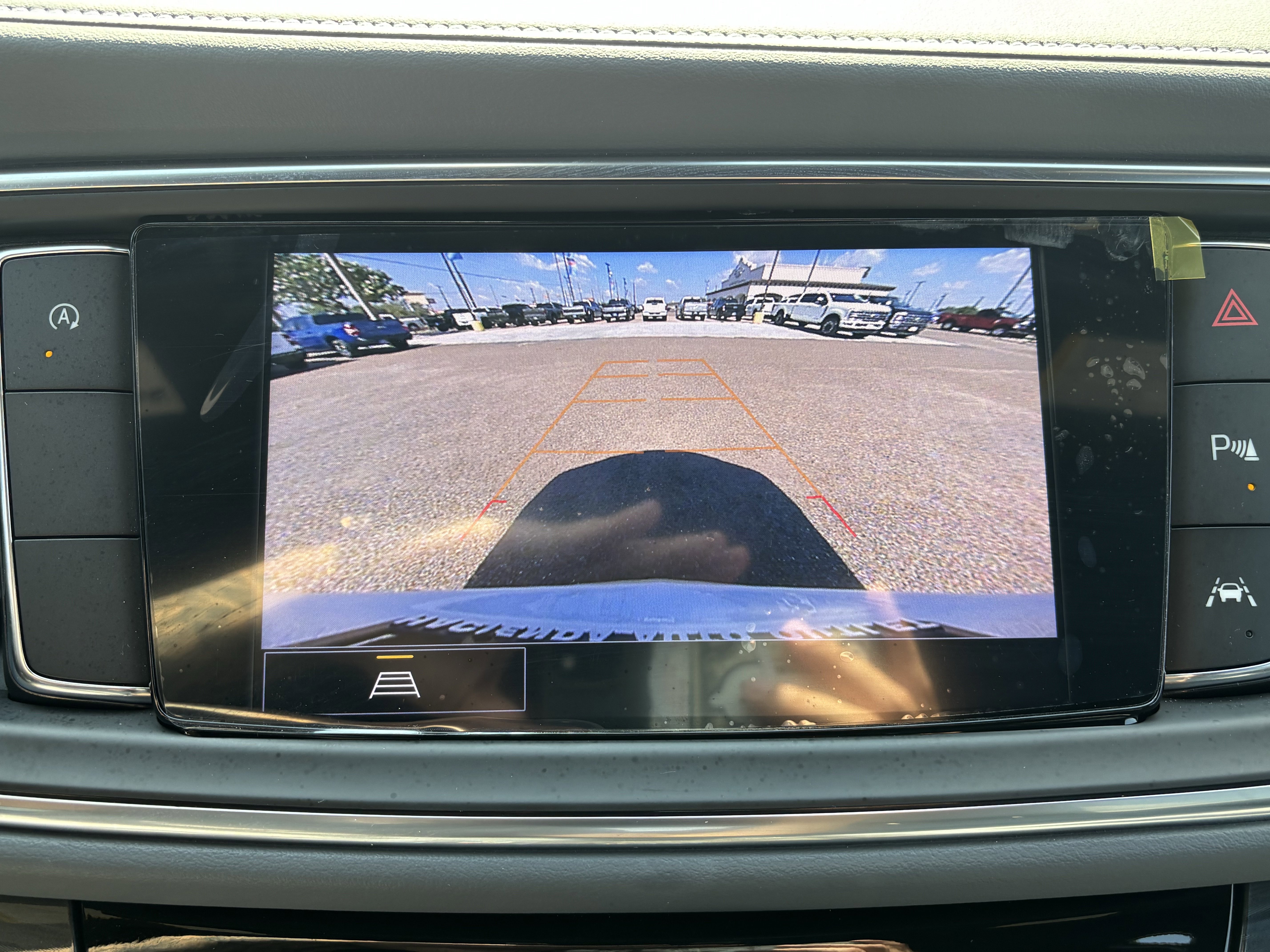 Used 2023 Buick Enclave Essence image 39