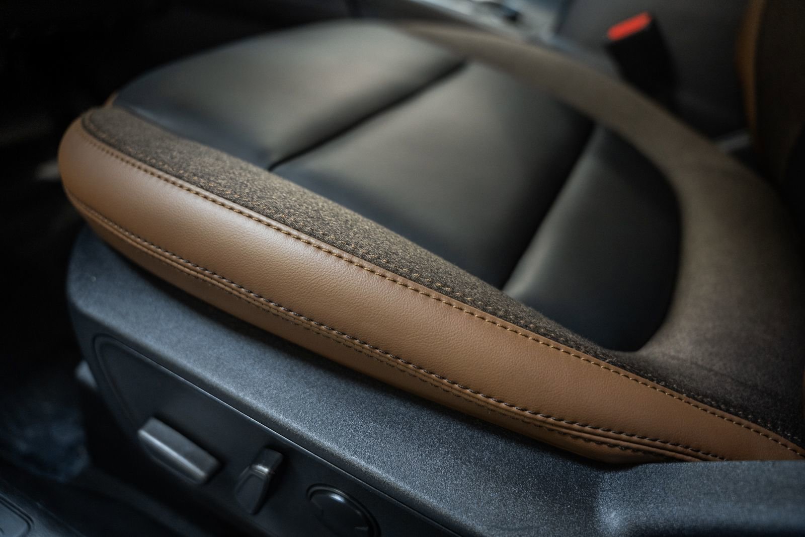 Certified 2025 Ford Bronco Sport Outer Banks w/ Outer Banks Tech Package+ image 37