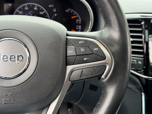 Used 2020 Jeep Grand Cherokee Altitude AWD/4WD image 36