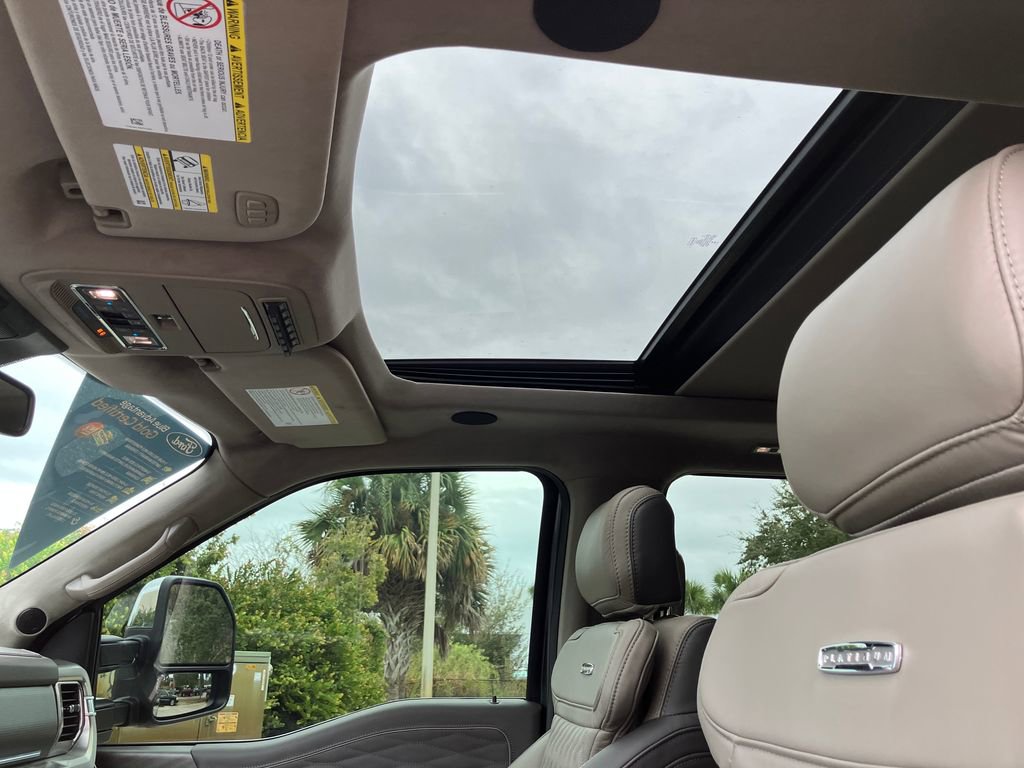 Certified 2026 Ford F350 Platinum w/ Platinum Plus Package image 35