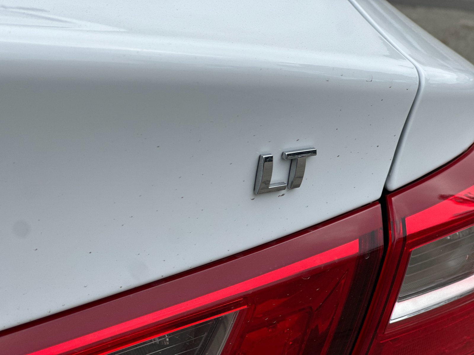 Used 2024 Chevrolet Malibu LT FWD image 38