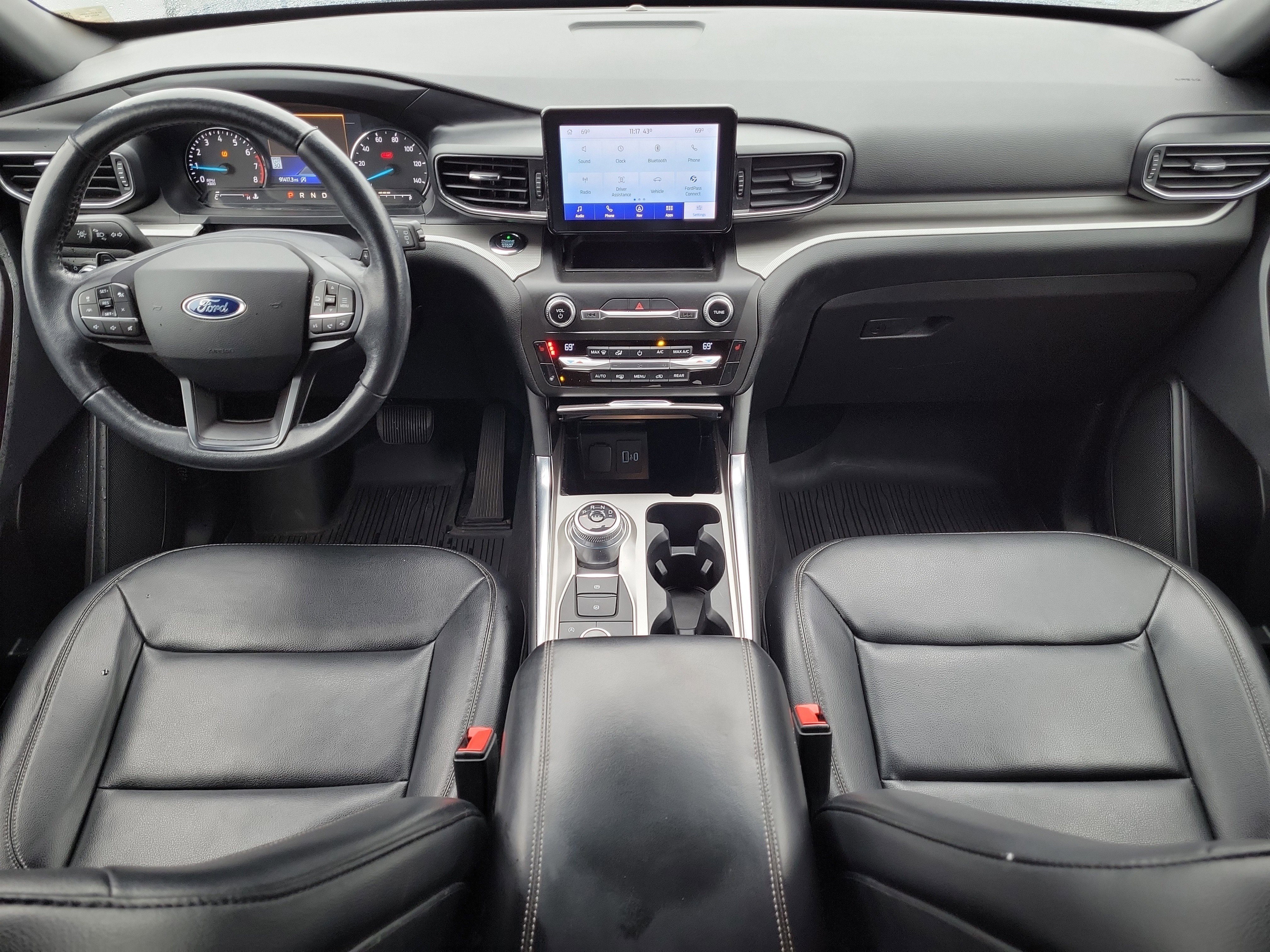 Certified 2020 Ford Explorer XLT w/ Equipment Group 202A image 16