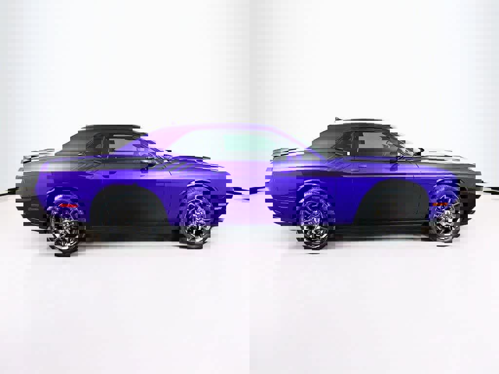 Used 2018 Dodge Challenger GT w/ Driver Convenience Group image 6