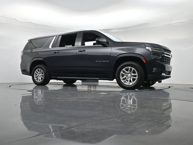 Used 2023 Chevrolet Suburban LT RWD image 37