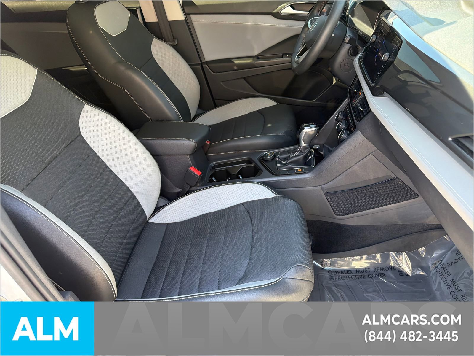 Used 2023 Volkswagen Taos SEL AWD/4WD image 15
