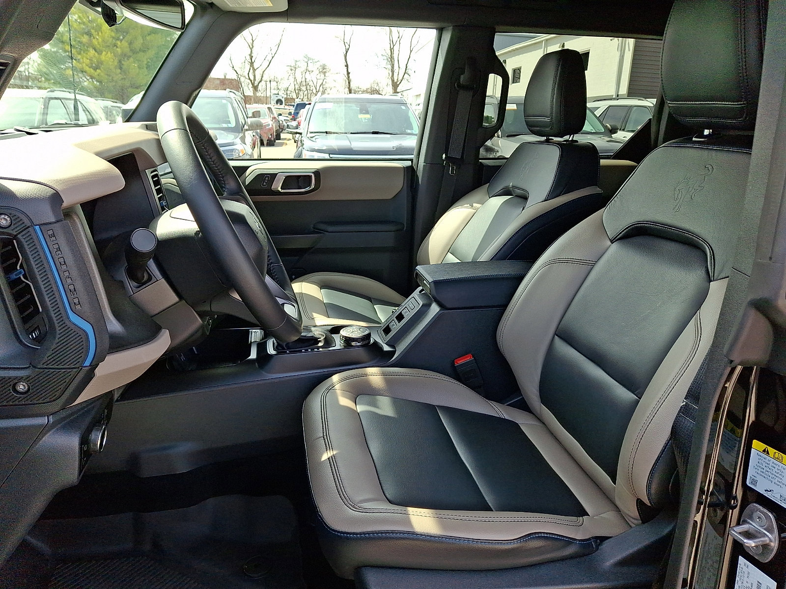 Certified 2024 Ford Bronco Wildtrak image 16