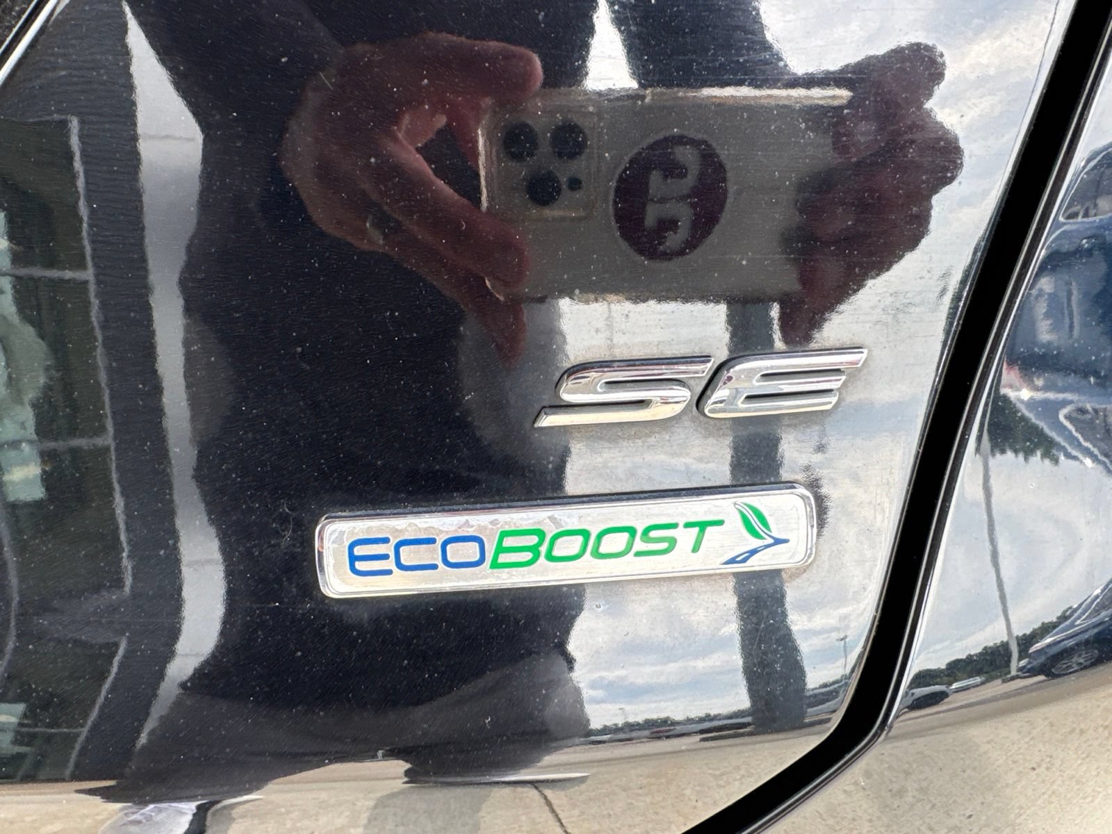 Certified 2018 Ford Fusion SE w/ Fusion SE Technology Package FWD image 15