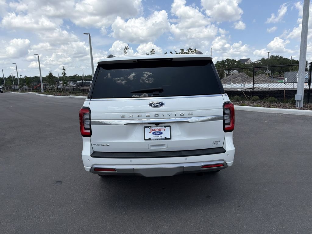 Certified 2024 Ford Expedition Platinum RWD image 4