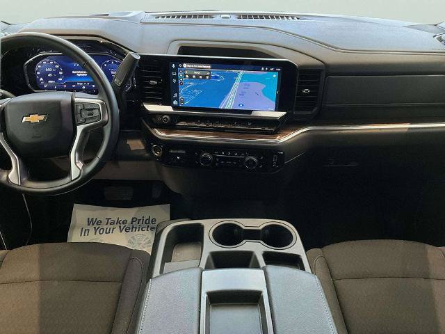 Used 2025 Chevrolet Silverado 1500 LT AWD/4WD image 24