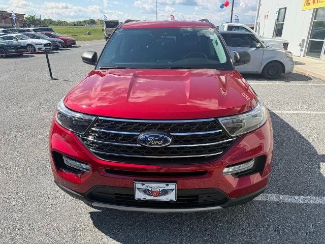 Certified 2023 Ford Explorer XLT w/ Equipment Group 202A AWD/4WD image 3