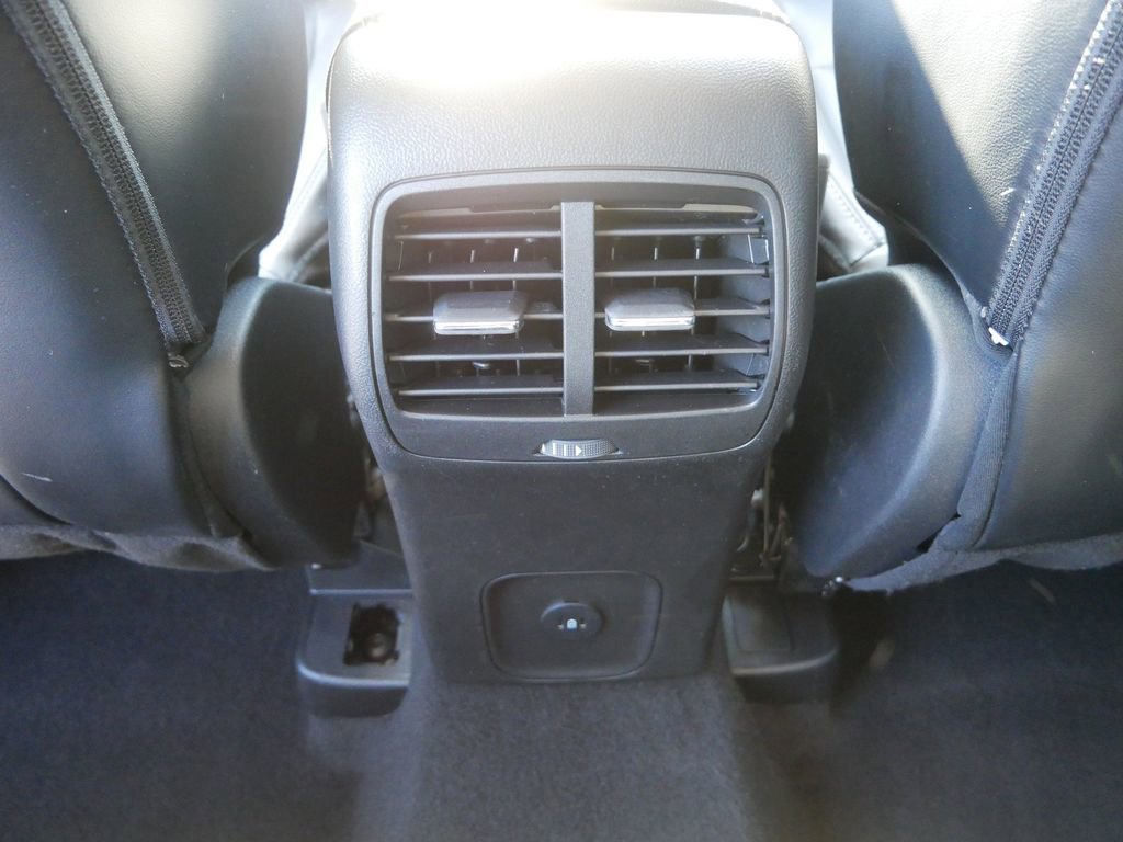 Certified 2024 Ford Escape Platinum image 18