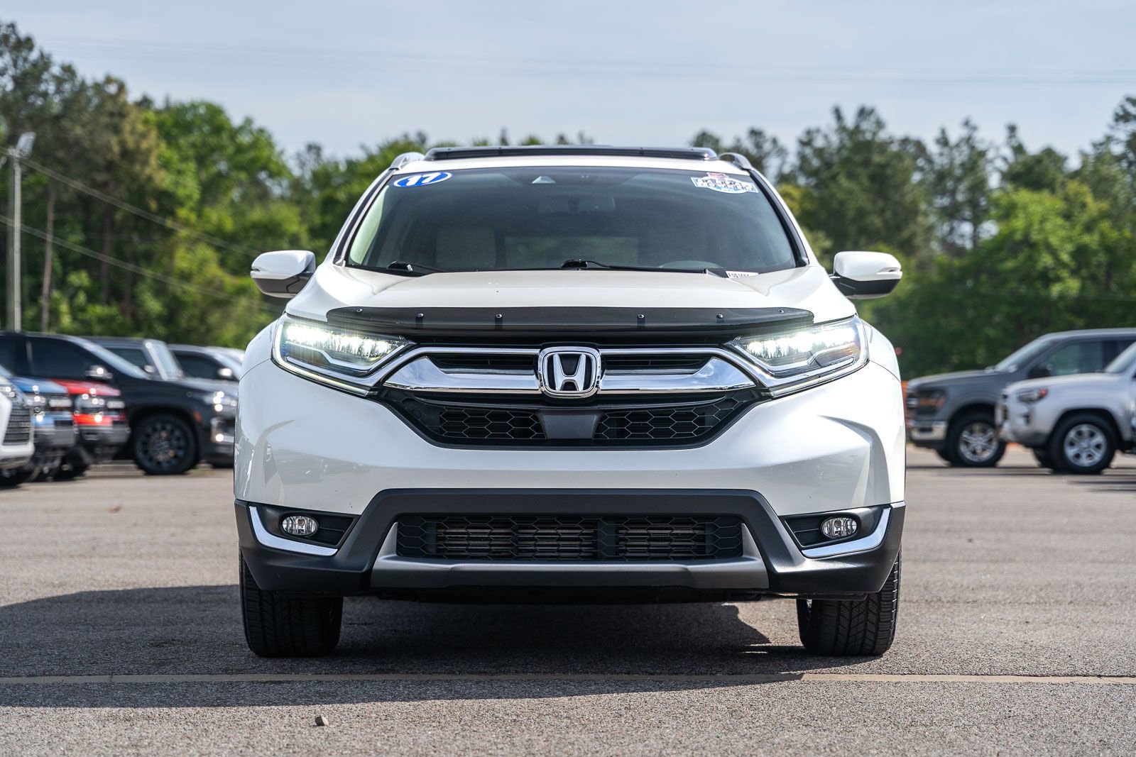 Used 2017 Honda CR-V Touring image 2