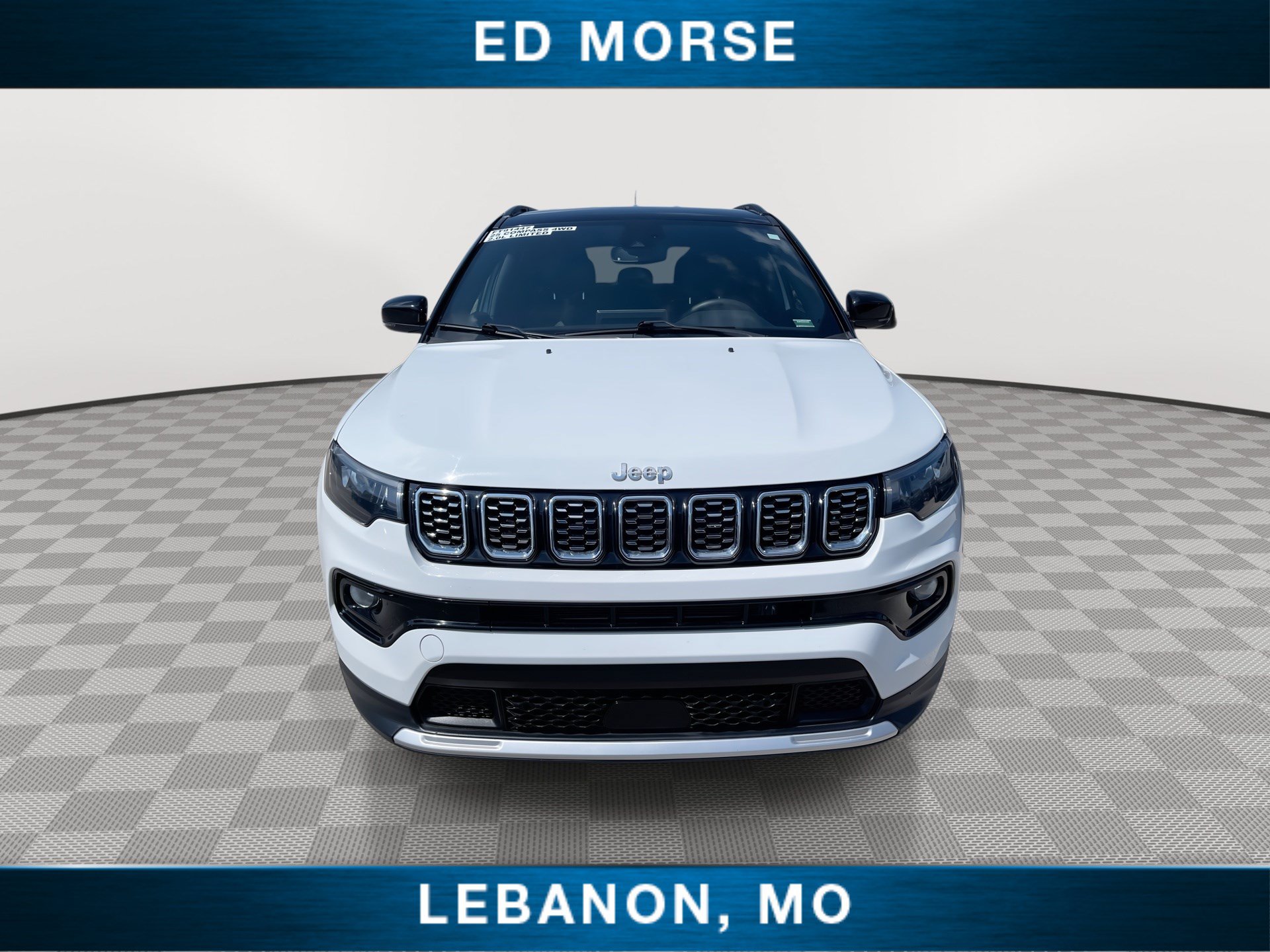 Used 2025 Jeep Compass Limited AWD/4WD image 3