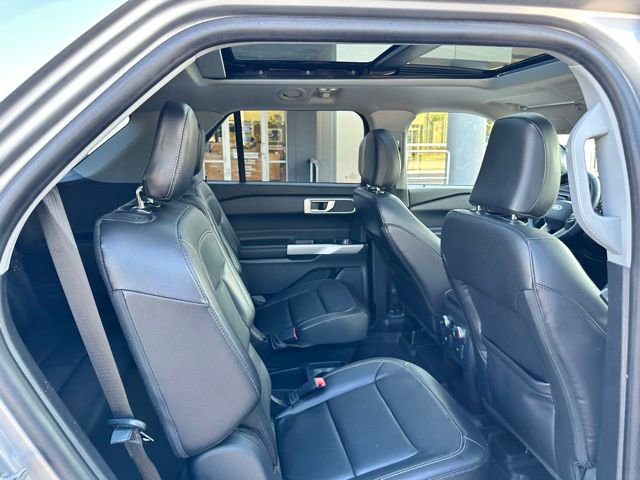 Certified 2021 Ford Explorer XLT w/ Equipment Group 202A AWD/4WD image 44
