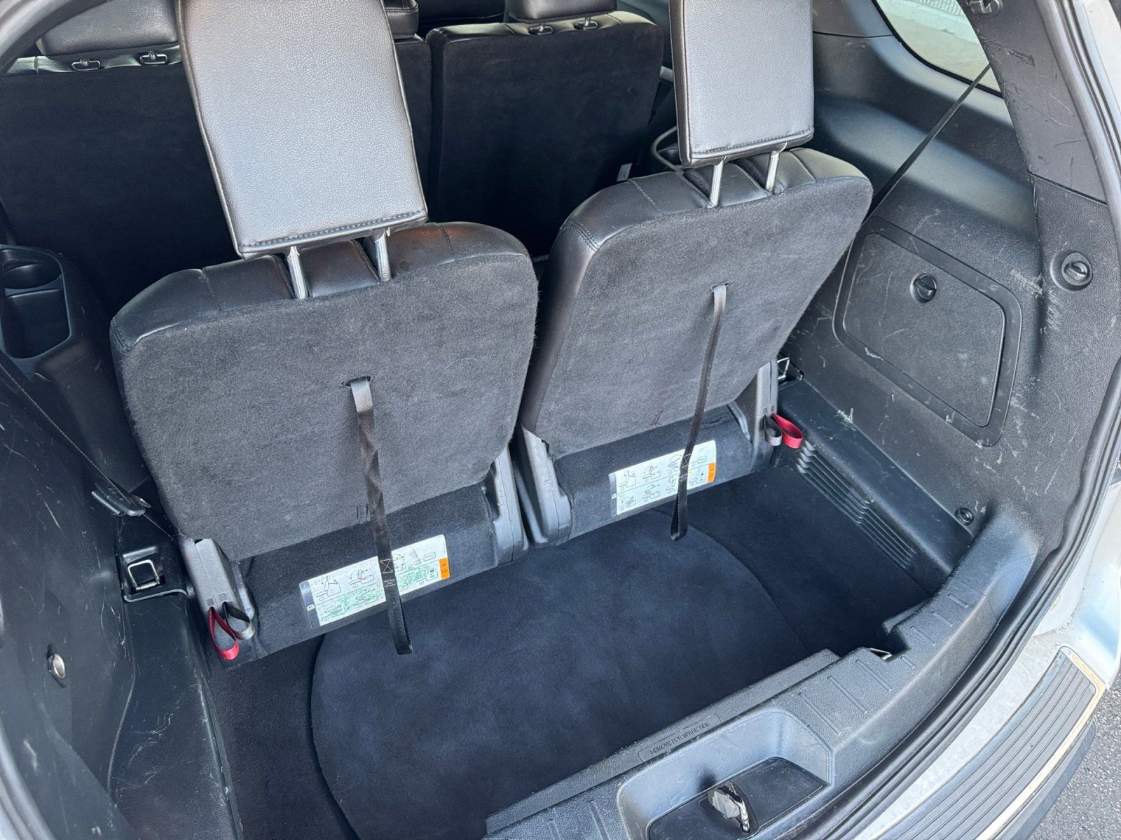 Certified 2018 Ford Explorer XLT w/ Equipment Group 202A image 16