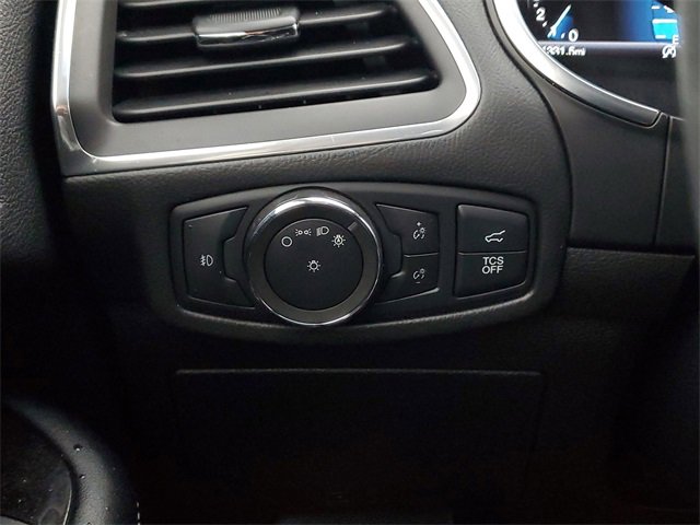 Certified 2020 Ford Edge Titanium image 16