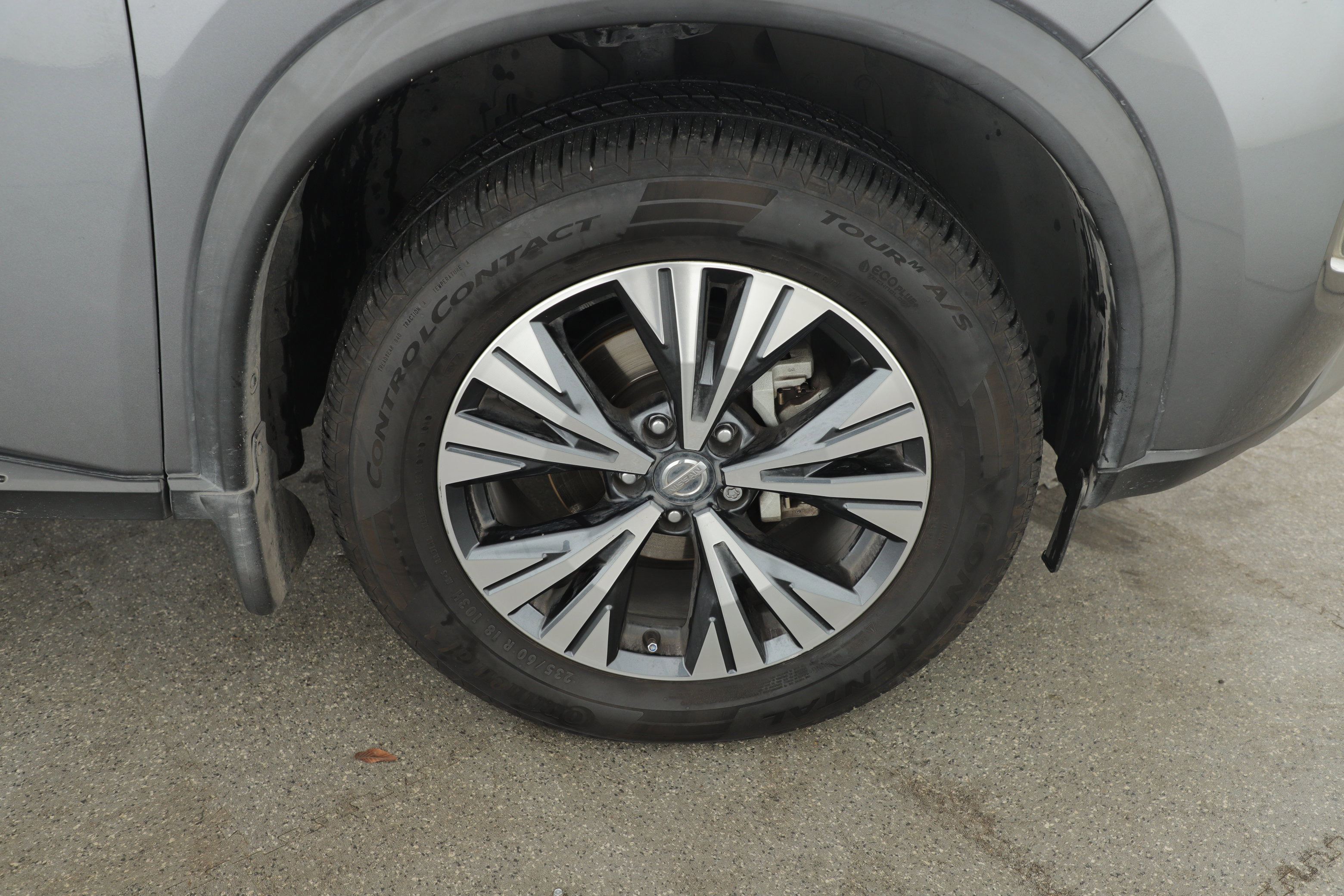 Used 2021 Nissan Rogue SV image 5