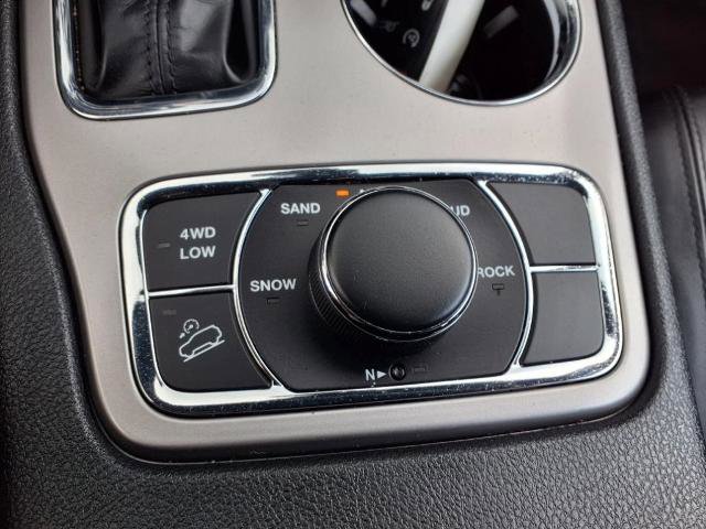Used 2022 Jeep Grand Cherokee Laredo X image 24