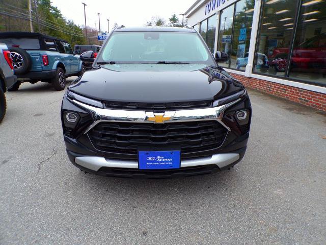 Used 2024 Chevrolet TrailBlazer LT w/ Convenience Package AWD/4WD image 3