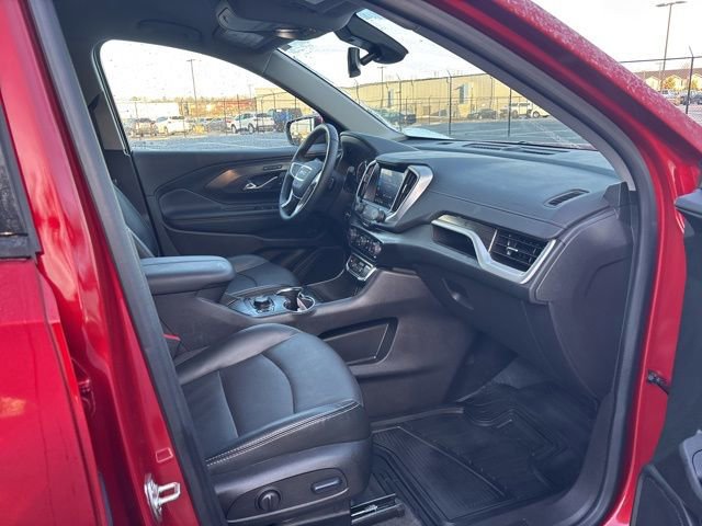 Used 2024 GMC Terrain SLT w/ LPO, Cargo Package image 8