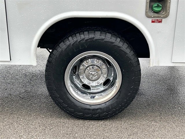 Used 2024 RAM 3500 Tradesman w/ Chrome Appearance Group image 17