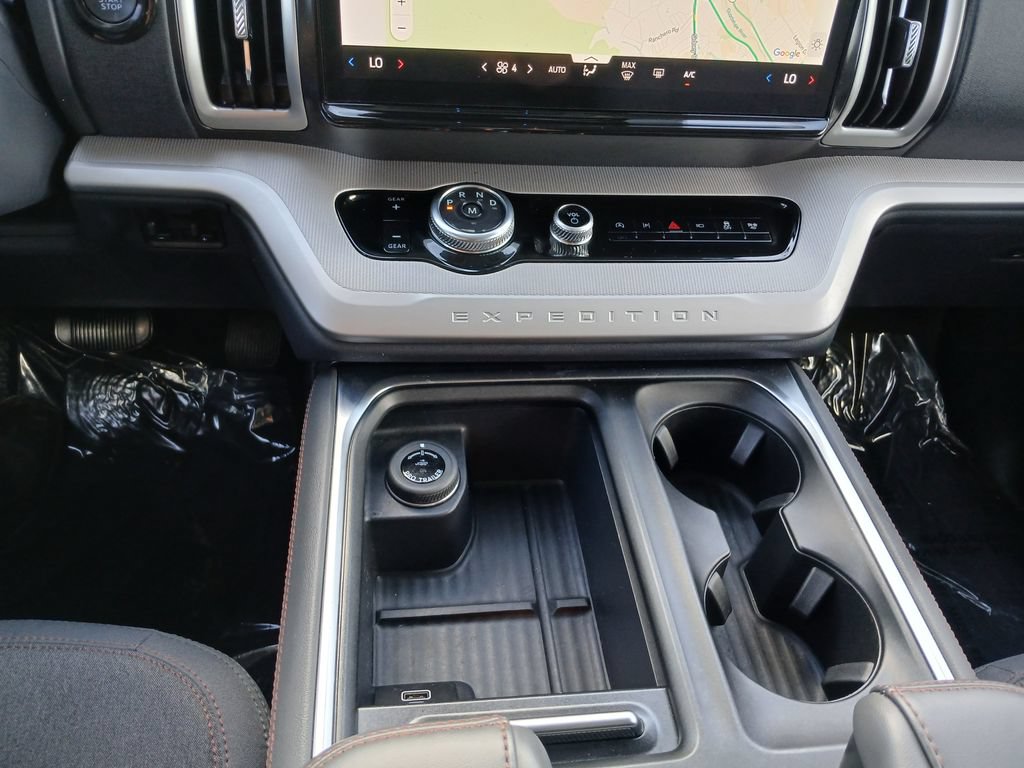 Certified 2025 Ford Expedition Active RWD image 16