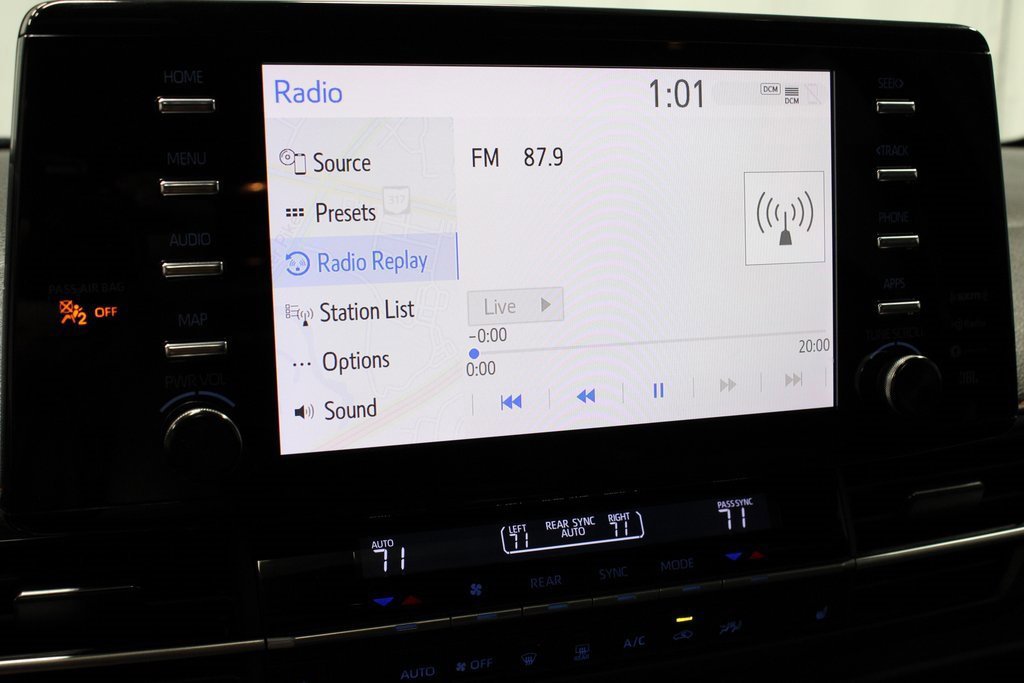 Used 2021 Toyota Sienna XSE w/ XSE Plus Package image 9