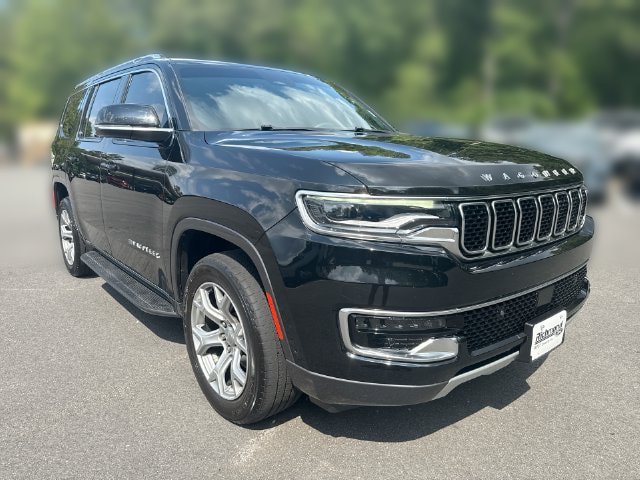 Used 2022 Jeep Wagoneer Series II AWD/4WD image 2