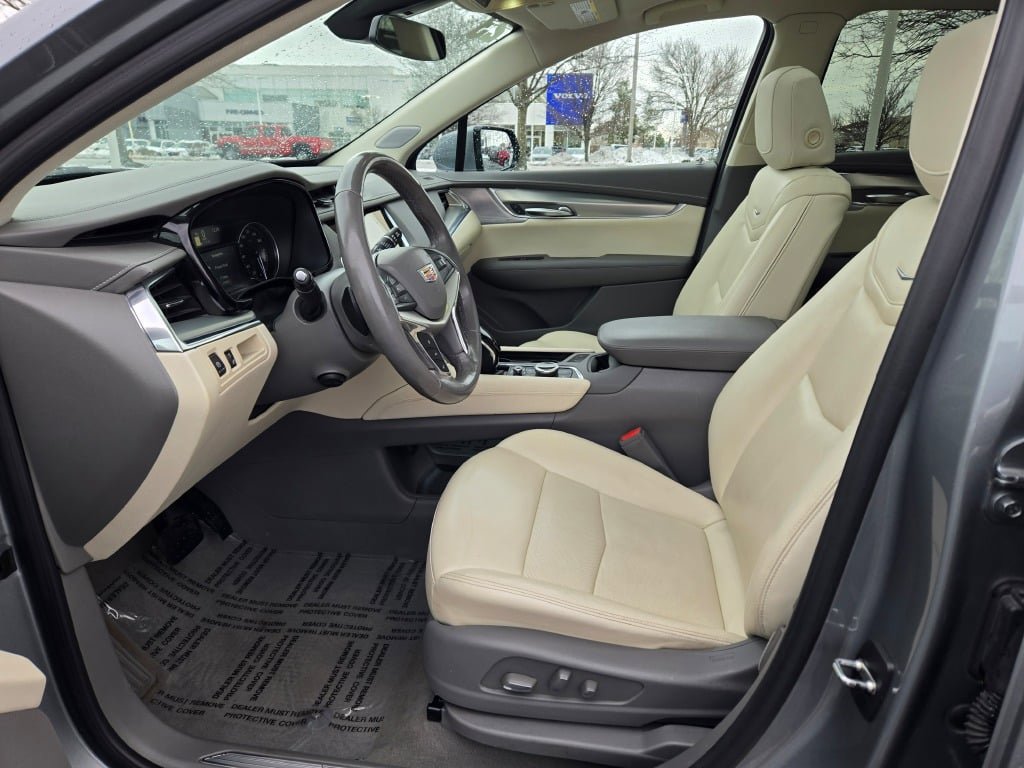 Used 2023 Cadillac XT5 Premium Luxury FWD image 19