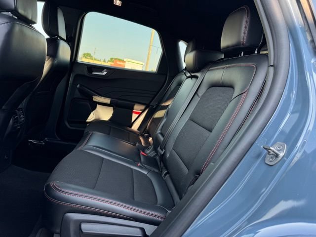 Certified 2025 Ford Escape ST-Line Select AWD/4WD image 7