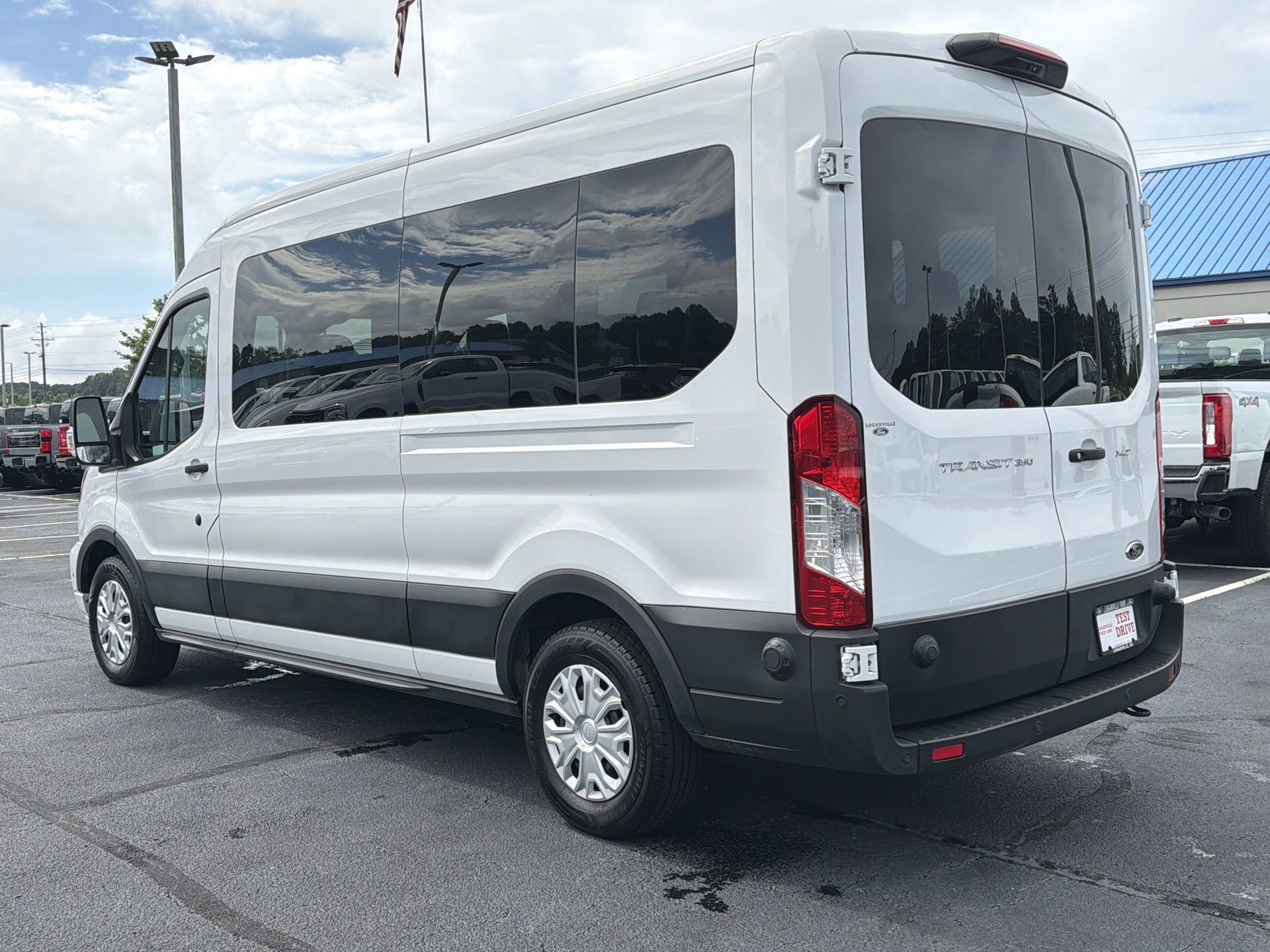 Certified 2024 Ford Transit 350 XLT RWD image 20