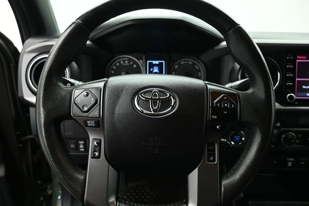 Used 2022 Toyota Tacoma TRD Off-Road w/ Technology Package RWD image 13