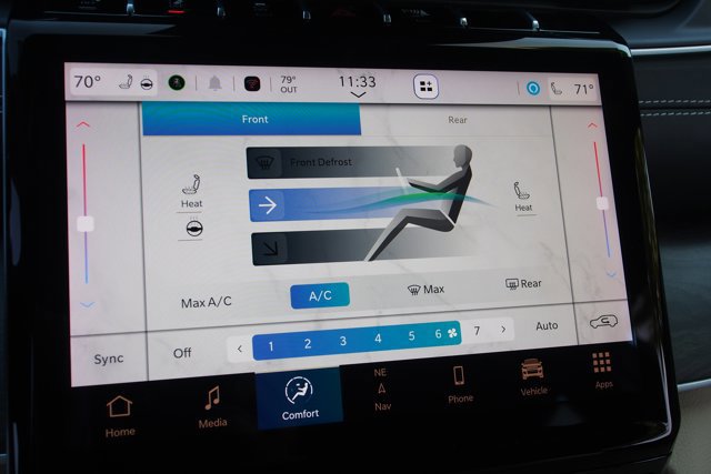 Used 2024 Jeep Grand Cherokee L Limited w/ Black Appearance Package image 33