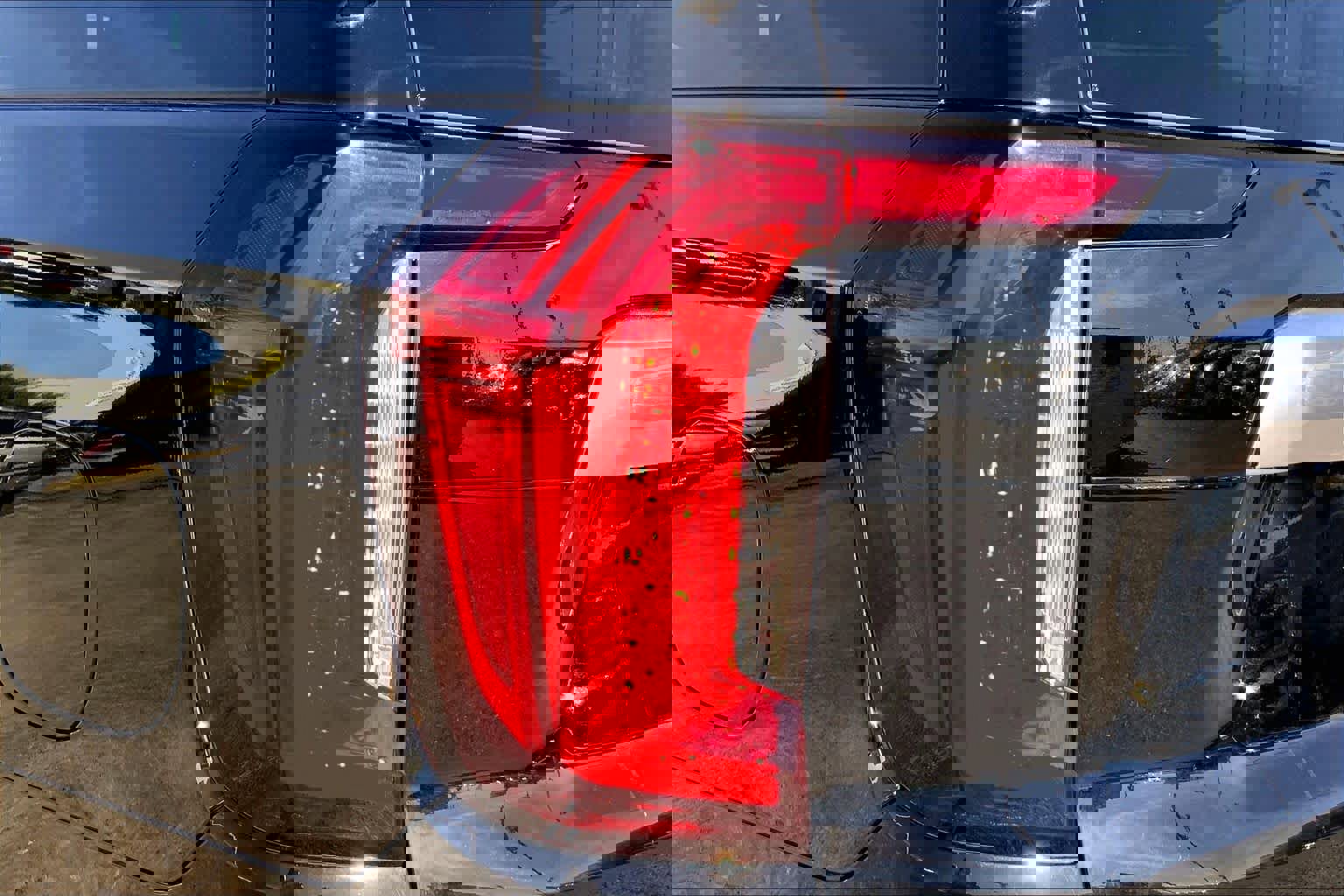 Used 2022 GMC Yukon XL Denali w/ Denali Premium Package image 24