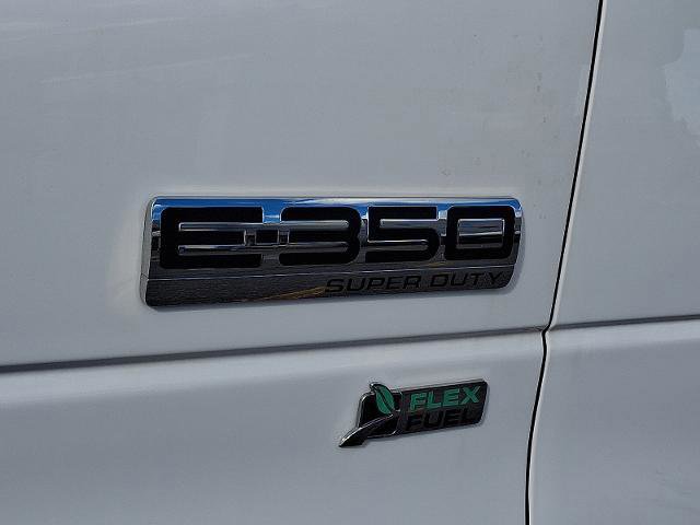 Certified 2016 Ford E-350 and Econoline 350 Super Duty w/ Power Windows & Locks Group image 23