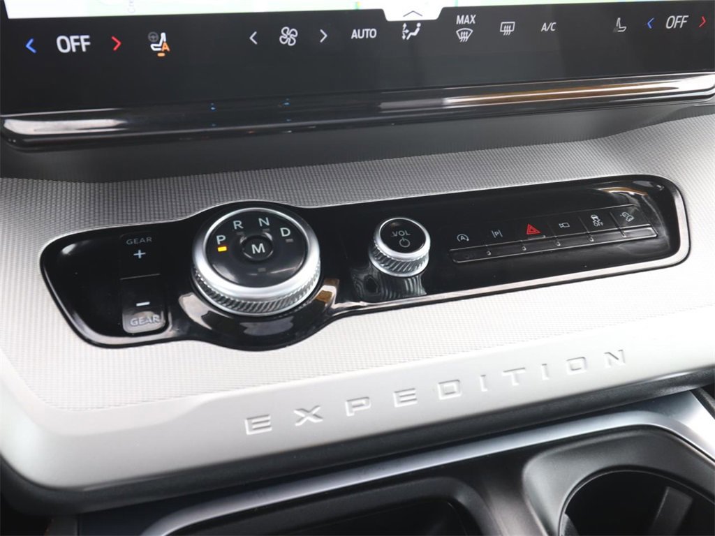 Certified 2025 Ford Expedition Max Active image 20