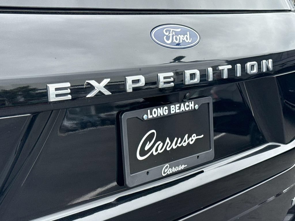 Certified 2025 Ford Expedition Max Active AWD/4WD image 6