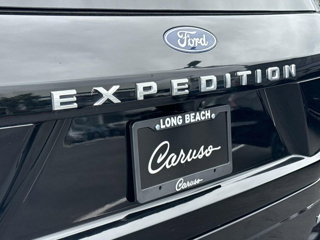 Certified 2025 Ford Expedition Max Active AWD/4WD image 6