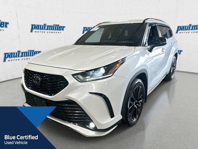 Used 2023 Toyota Highlander XSE FWD image 1