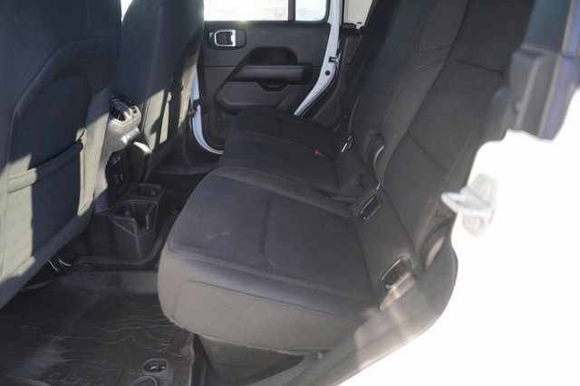 Used 2022 Jeep Gladiator Overland w/ Auxiliary Switch Group image 12