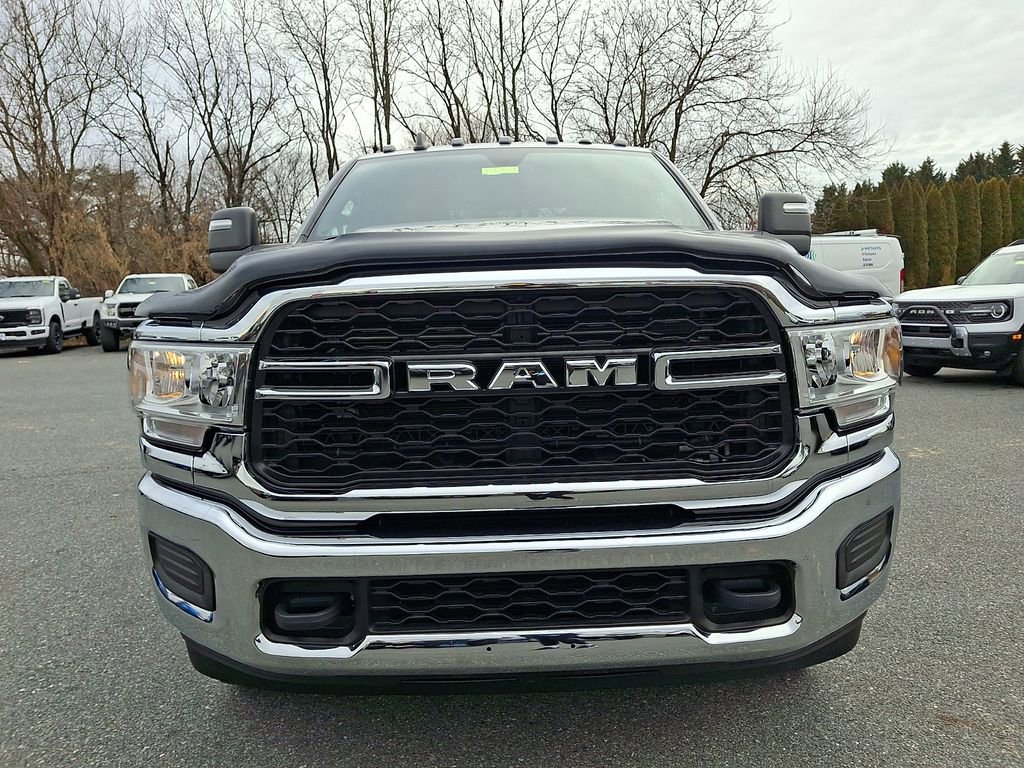 Used 2023 RAM 3500 Tradesman image 2
